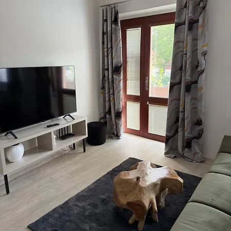 Apartament - Cernice