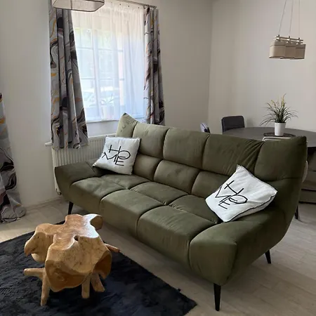 - Cernice Apartament *