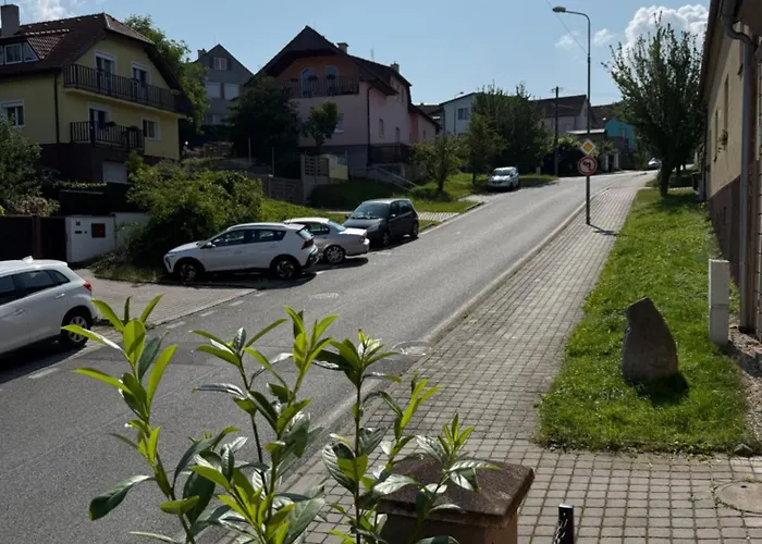 - Cernice Appartement Plzeň